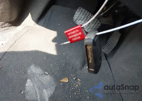 2015 Buick Lacrosse Leather z USA, uszkodzony, nr VIN 1G4GB5G3XFF112991